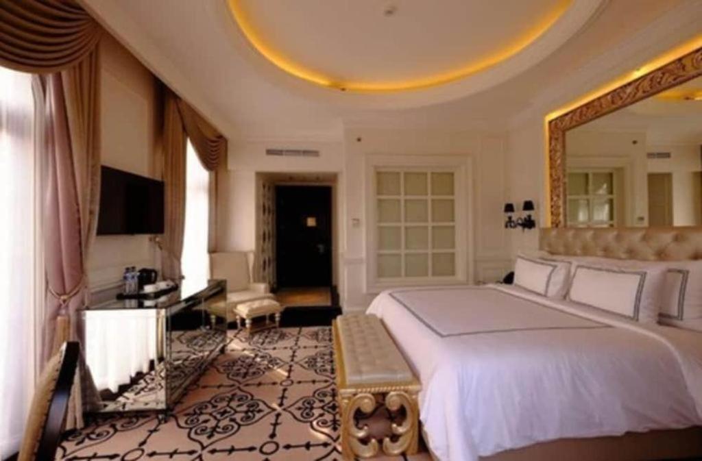 Lafayette Boutique Hotel Kejayan Экстерьер фото