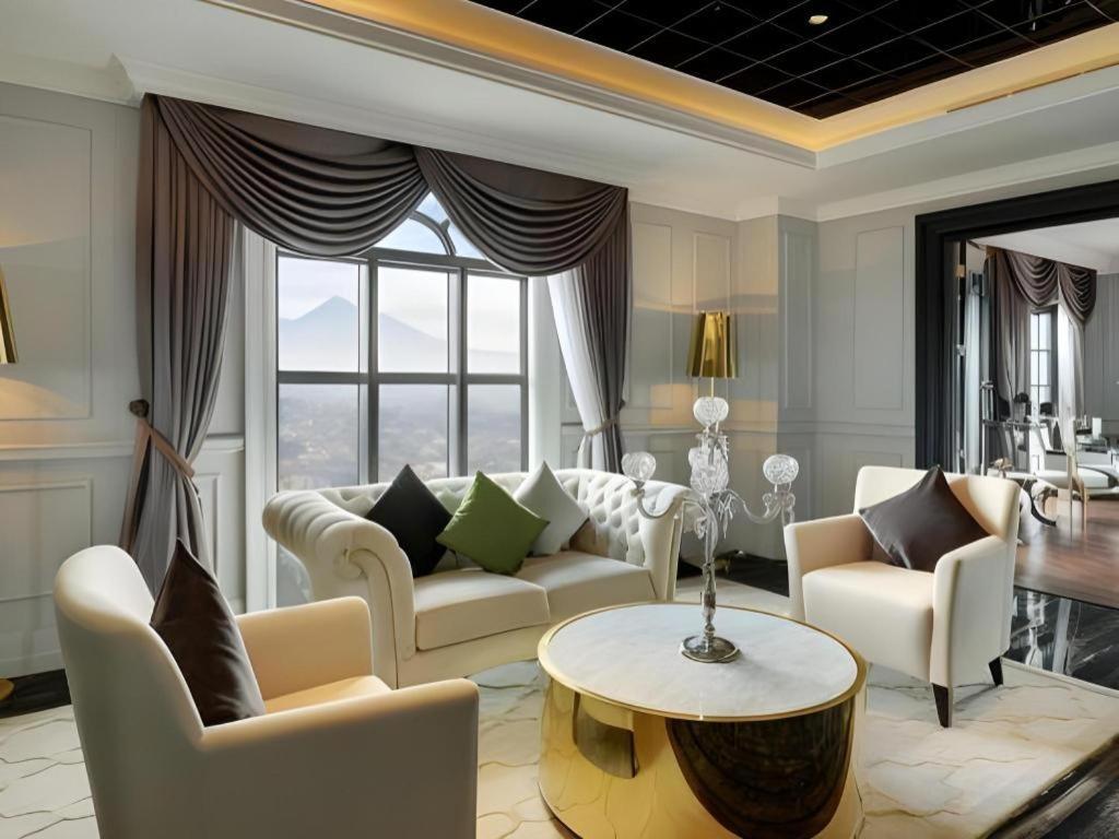 Lafayette Boutique Hotel Kejayan Экстерьер фото