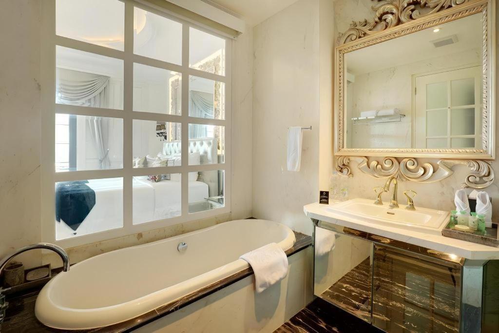 Lafayette Boutique Hotel Kejayan Экстерьер фото